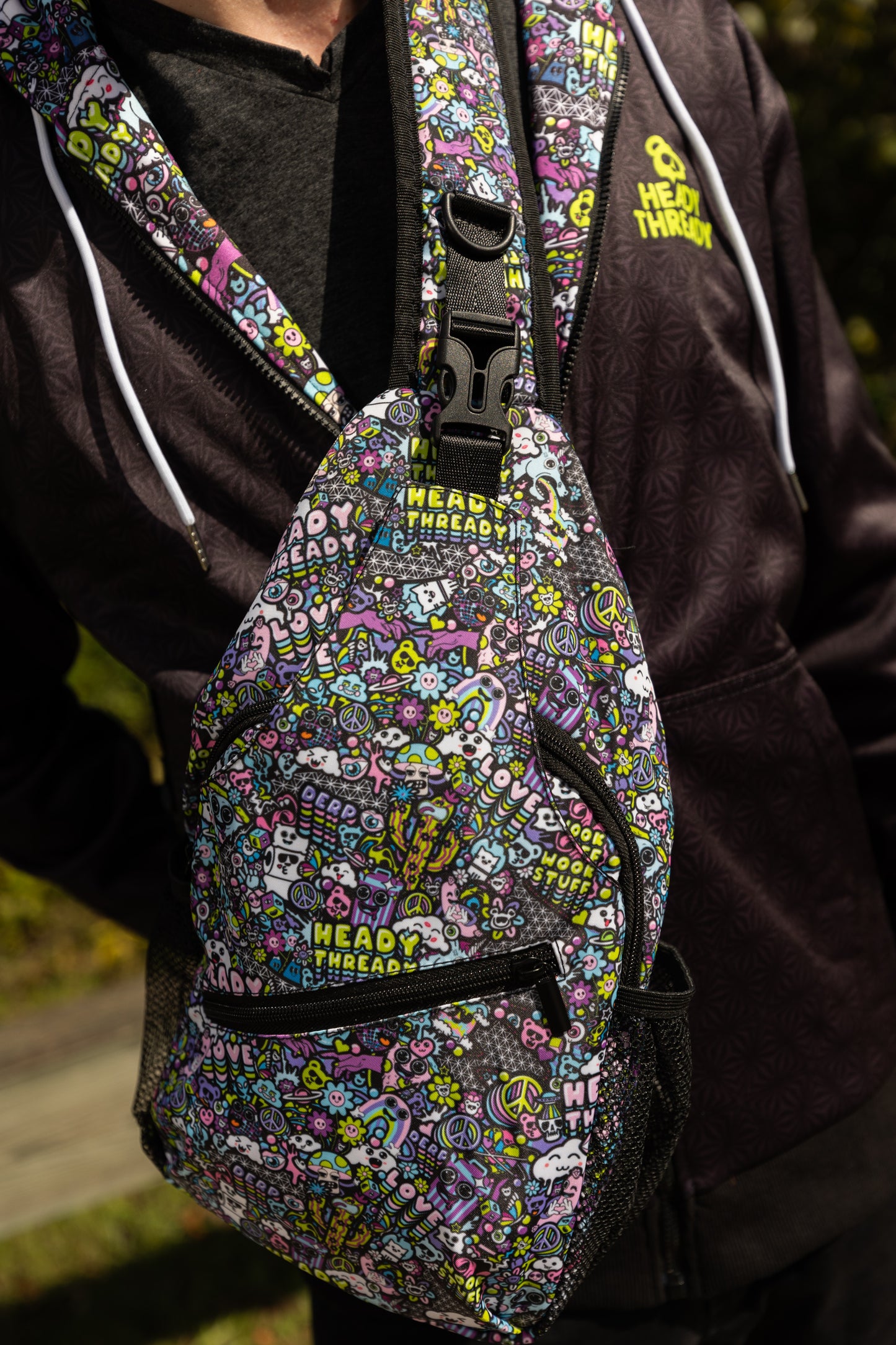 Heady Thready 1 strap Bag