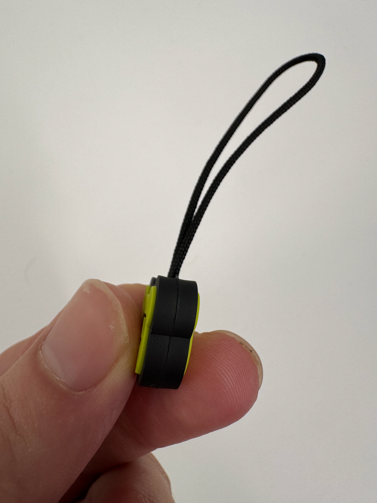 Heady Thready Zipper Pull - Green