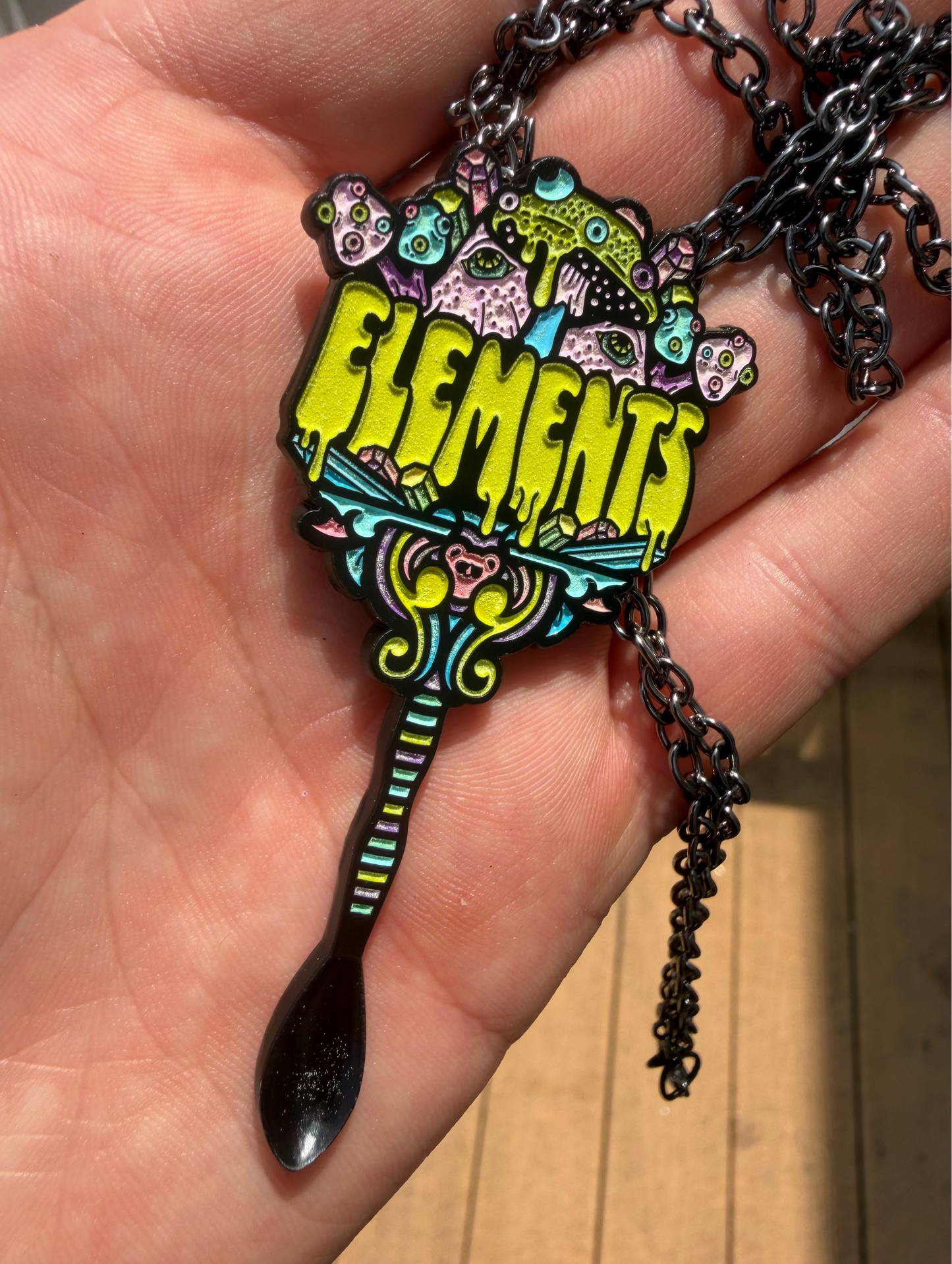Elements 2026 spoon necklace - Glow