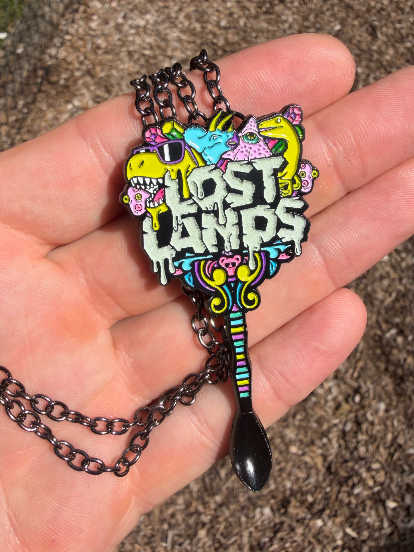 Lost Lands 2026 spoon necklace - Glow