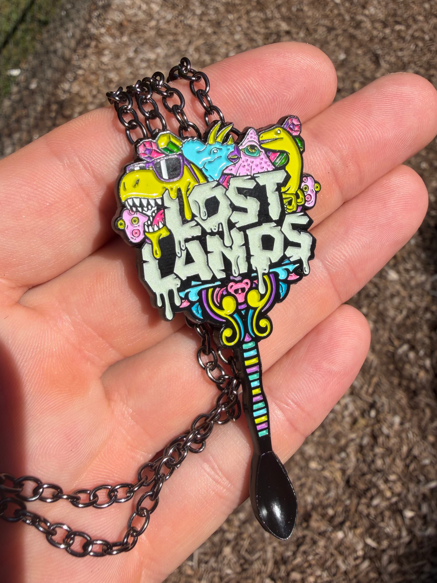Lost Lands 2026 spoon necklace - Glow